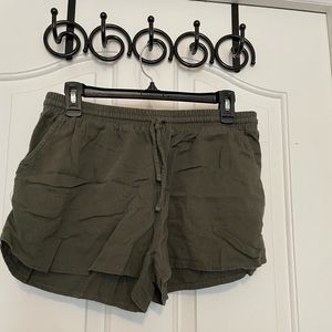 Universal Thread Medium Linen Shorts